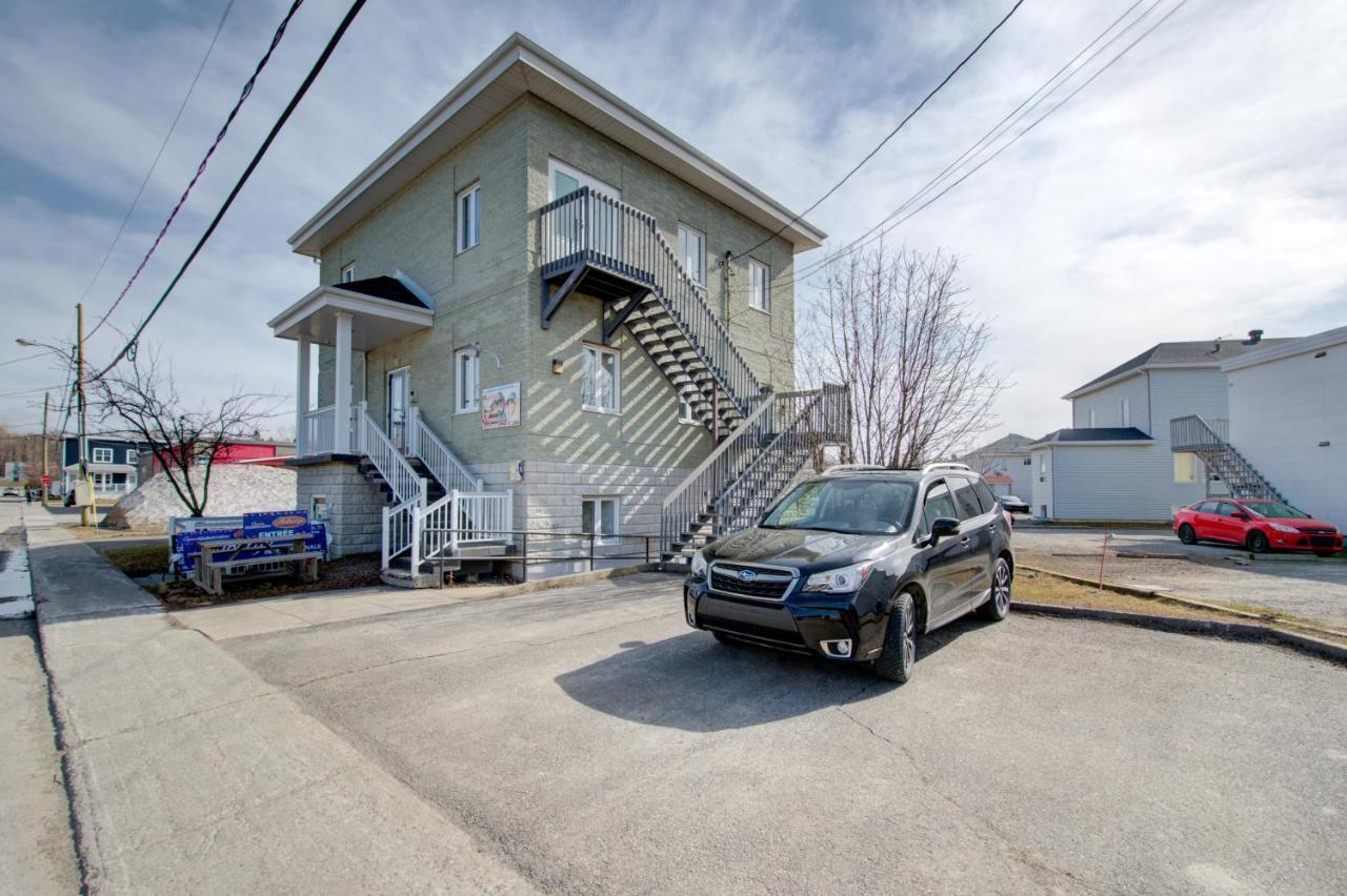 Les dortoirs de L'espace Globetrotter Albergue Rimouski Exterior foto