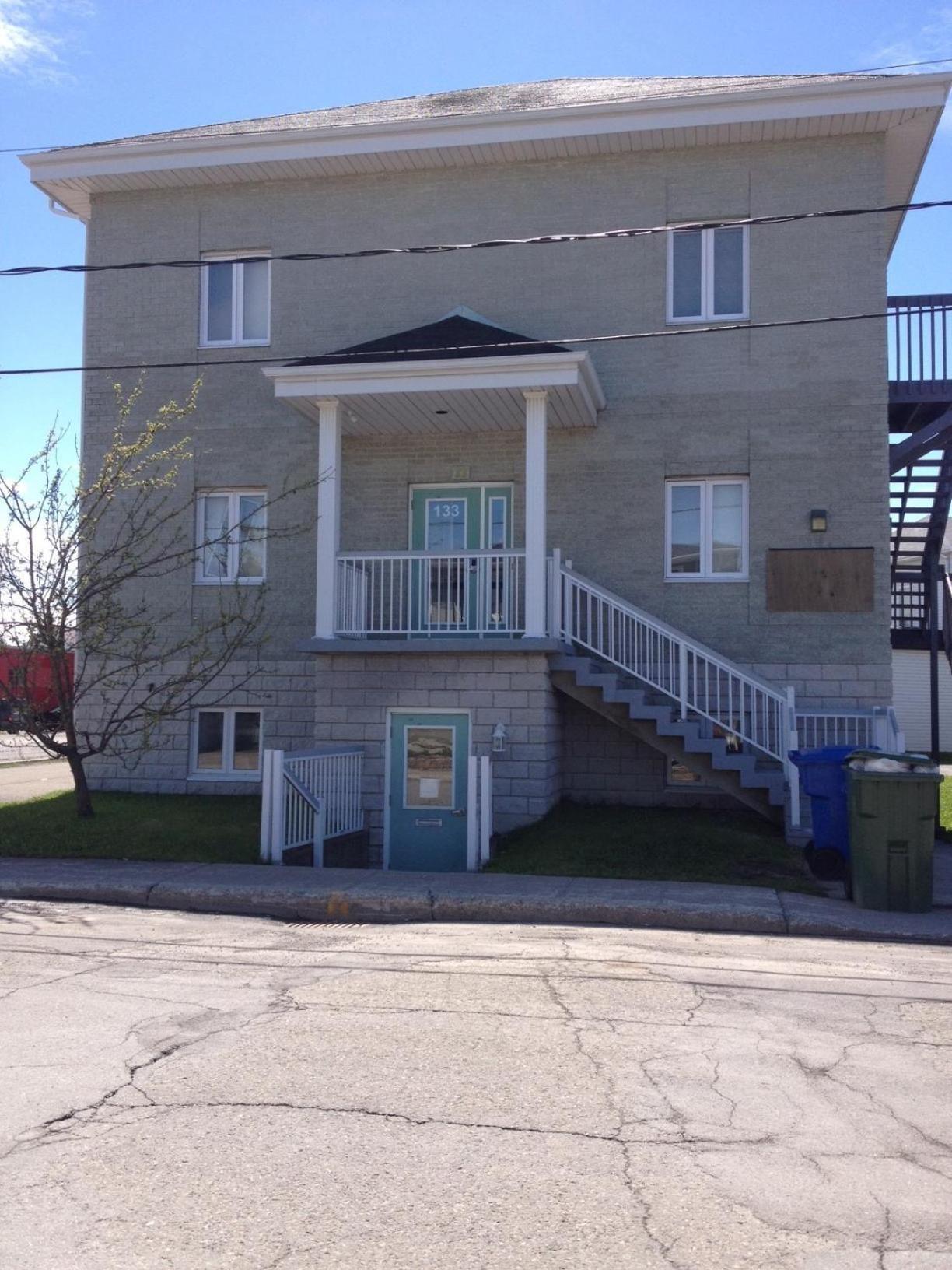 Les dortoirs de L'espace Globetrotter Albergue Rimouski Exterior foto